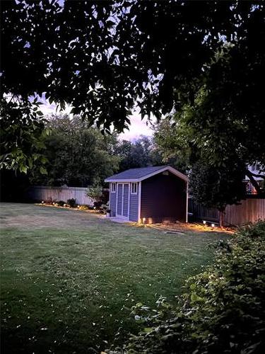 9 Cedar Bay, Stonewall, MB 