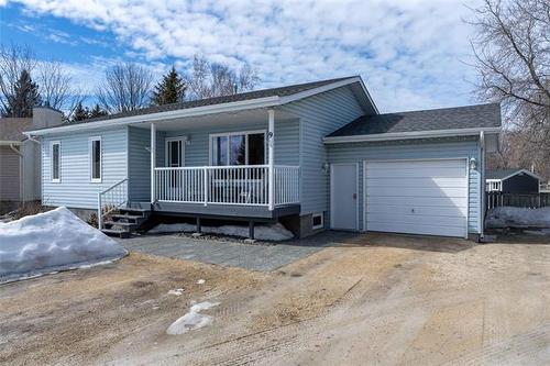 9 Cedar Bay, Stonewall, MB 