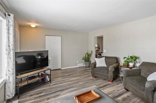 9 Cedar Bay, Stonewall, MB 