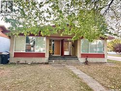 1091 109th STREET  North Battleford, SK S9A 2E3