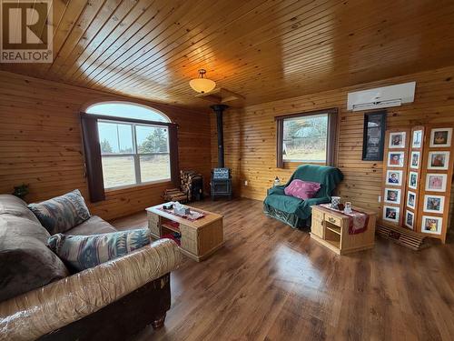 94-98 Main Street, Cow Head, NL - Indoor Photo Showing Other Room