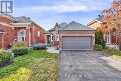 5666 WHITEHORN AVENUE Mississauga, ON L5V 2A9