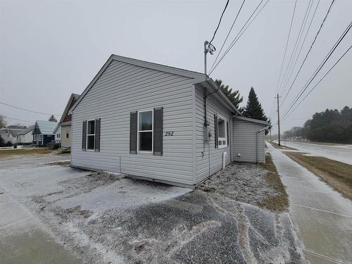 252 Sixth Street E  Fort Frances, ON P9A 1W7