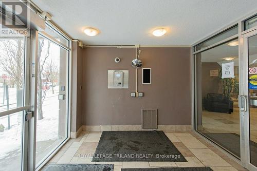 1105 - 155 Kent Street, London East (East F), ON - Indoor Photo Showing Other Room