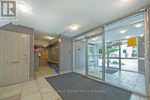 1105 - 155 Kent Street, London East (East F), ON - Indoor Photo Showing Other Room