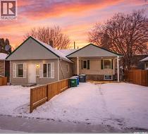 808 & 810 31st STREET W  Saskatoon, SK S7L 0R8