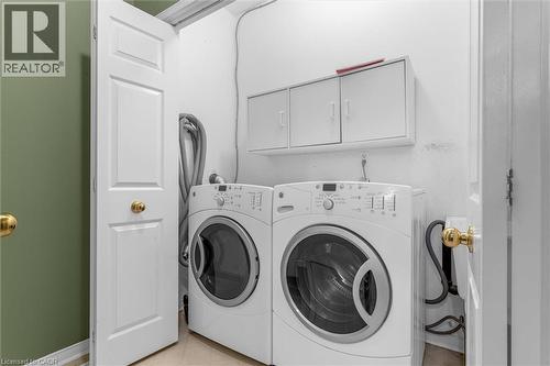10 Davidson Boulevard Unit# 1, Dundas, ON - Indoor Photo Showing Laundry Room