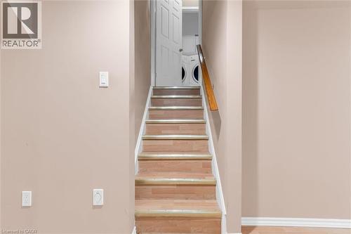 10 Davidson Boulevard Unit# 1, Dundas, ON - Indoor Photo Showing Other Room