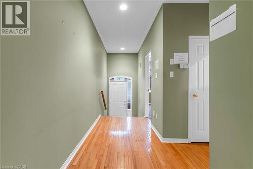 10 Davidson Boulevard Unit# 1, Dundas, ON - Indoor Photo Showing Other Room