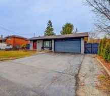 109 Thickson Road S Whitby, ON L1N 2C7