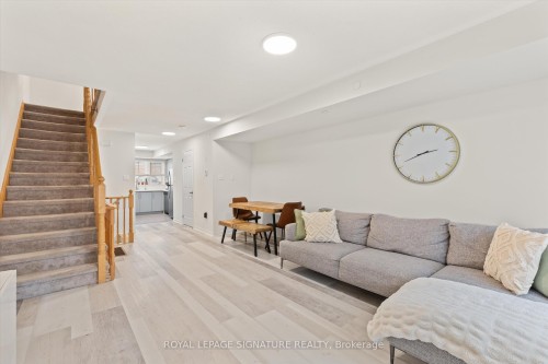 33 Glenstal Path, Oshawa, ON - Indoor Photo Showing Living Room