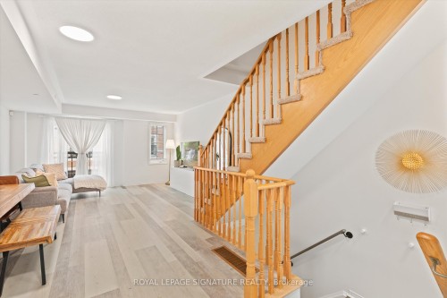 33 Glenstal Path, Oshawa, ON - Indoor Photo Showing Other Room