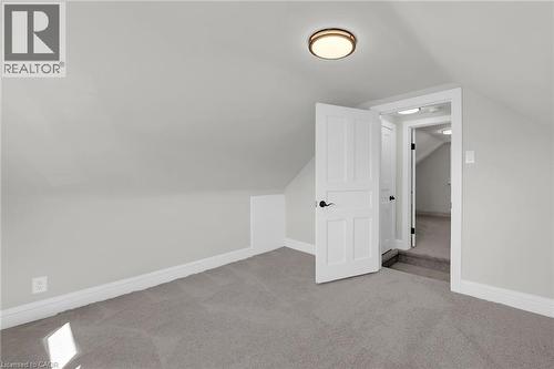 70 Robins Avenue, Hamilton, ON - Indoor Photo Showing Other Room