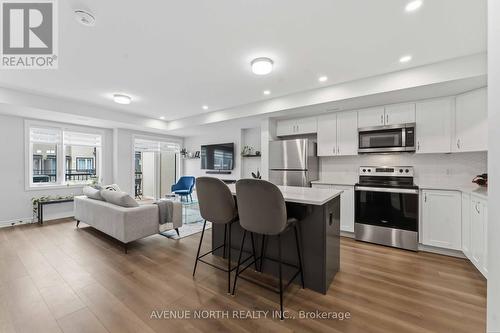 419 Pilot Private, Ottawa, ON - Indoor Photo Showing Kitchen With Stainless Steel Kitchen With Upgraded Kitchen