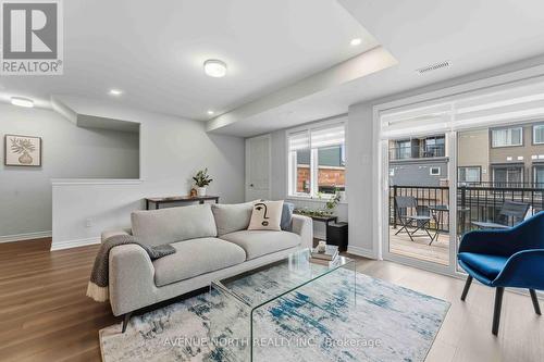 419 Pilot Private, Ottawa, ON - Indoor Photo Showing Living Room