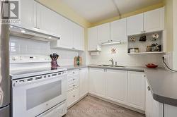 403 - 93 WESTWOOD ROAD Guelph (Willow West/Sugarbush/West Acres), ON N1H 7J7