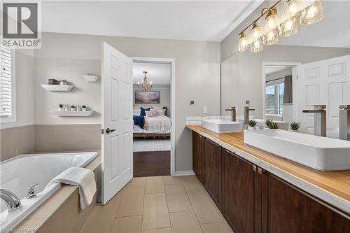 30 Patterson Drive, Caledonia, ON - Indoor Photo Showing Bathroom