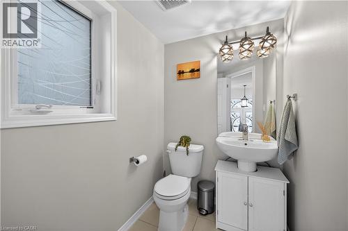 30 Patterson Drive, Caledonia, ON - Indoor Photo Showing Bathroom