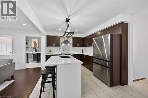 30 Patterson Drive, Caledonia, ON - Indoor Photo Showing Kitchen