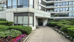 102 - 1121 STEELES AVENUE Toronto, ON M2R 3W7