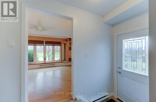 828 Elgin Street N, Cambridge, ON - Indoor Photo Showing Other Room