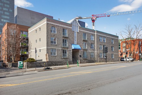 202-1030 Rue Berri  Montréal (Ville-Marie), QC H2L 2M5