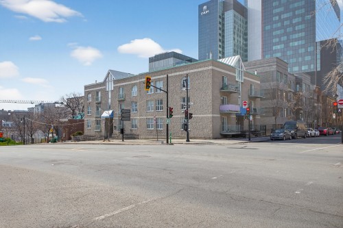 Front of Structure - 202-1030 Rue Berri, Montréal (Ville-Marie), QC - Outdoor