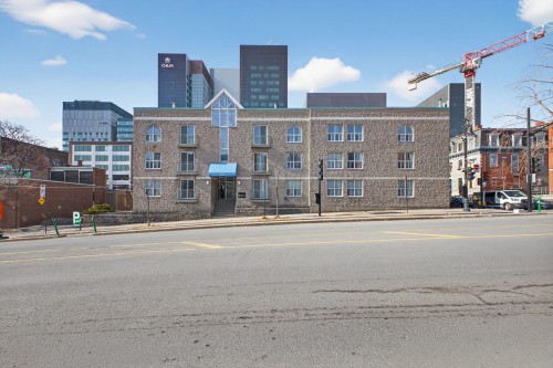 Front of Structure - 202-1030 Rue Berri, Montréal (Ville-Marie), QC - Outdoor
