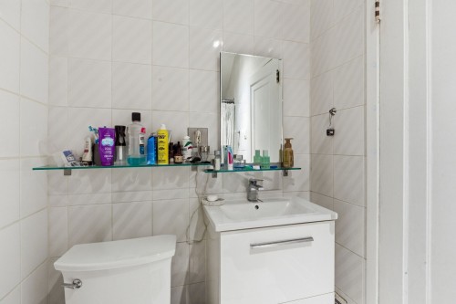 Salle de bains - 974 Ch. Macnaughton, Mont-Royal, QC - Indoor Photo Showing Bathroom