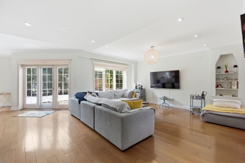 Salon - 974 Ch. Macnaughton, Mont-Royal, QC - Indoor Photo Showing Living Room