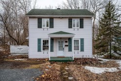 55 Rue Lortie  Laval (Sainte-Rose), QC H7L 3E8