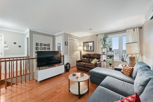 Salon - 1405 Av. De Gentilly, Chambly, QC - Indoor Photo Showing Living Room