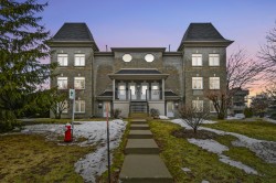 102-50 37e Avenue E.  Blainville, QC J7C 5Z5