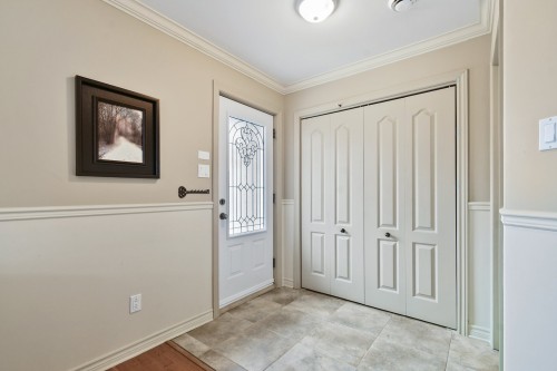 Hall d'entrée/Vestibule - 102-50 37E Avenue E., Blainville, QC - Indoor Photo Showing Other Room