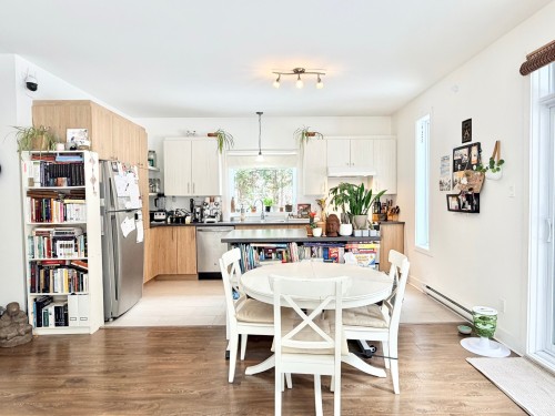 Cuisine - 2602 Rue Mountain, Val-David, QC - Indoor Photo Showing Dining Room