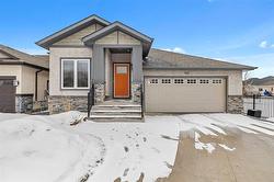 103 Bridgeland DR Winnipeg, MB R3Y 0E4
