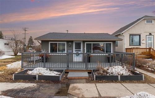 505 Melbourne AVE  Winnipeg, MB R2K 1B5