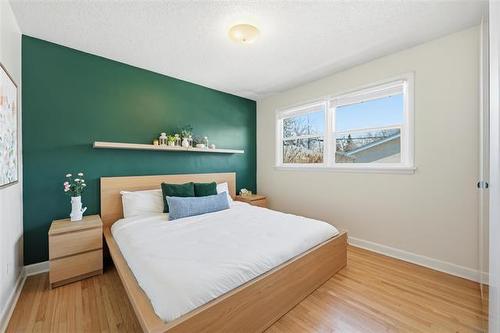 768 Waterloo St, Winnipeg, MB 