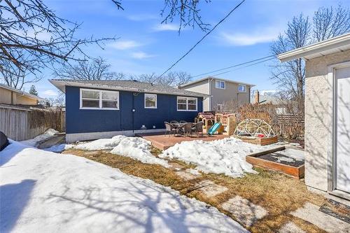 768 Waterloo St, Winnipeg, MB 