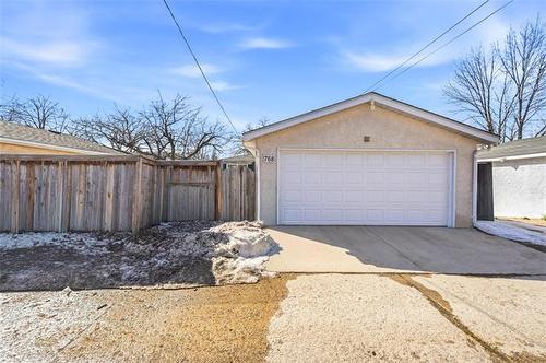 768 Waterloo St, Winnipeg, MB 
