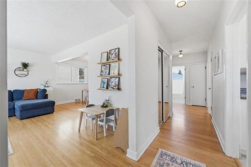 768 Waterloo St, Winnipeg, MB 