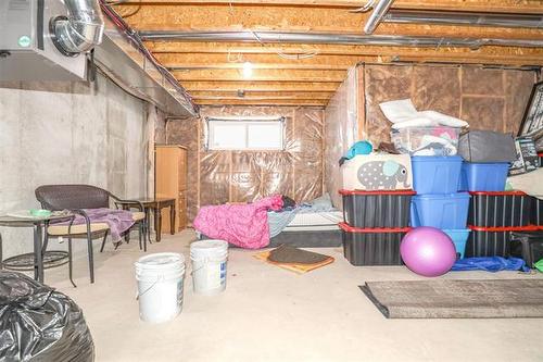 44 Larry Vickar Dr, Winnipeg, MB 