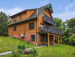 12895 Peggys Cove Road Tantallon, NS B3Z 2K3