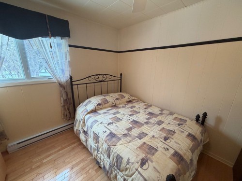 Chambre à coucher - 164 Rue St-Pie-X, Paspébiac, QC - Indoor Photo Showing Bedroom