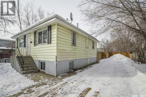 327 Q Avenue S, Saskatoon, SK - Outdoor