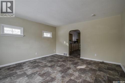 327 Q Avenue S, Saskatoon, SK - Indoor Photo Showing Other Room