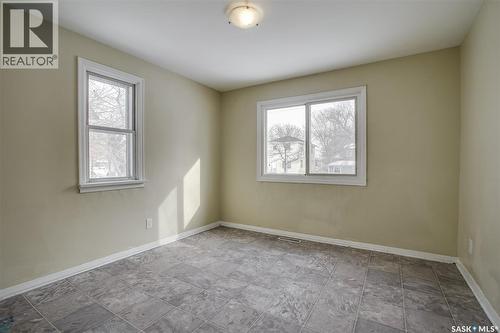 327 Q Avenue S, Saskatoon, SK - Indoor Photo Showing Other Room