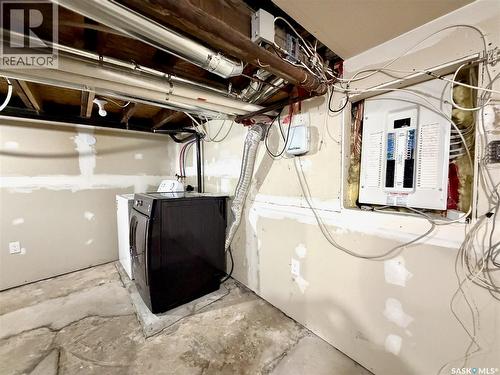 328 Q Avenue S, Saskatoon, SK - Indoor Photo Showing Other Room