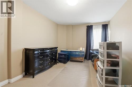 305 303 5Th Avenue, Saskatoon, SK - Indoor