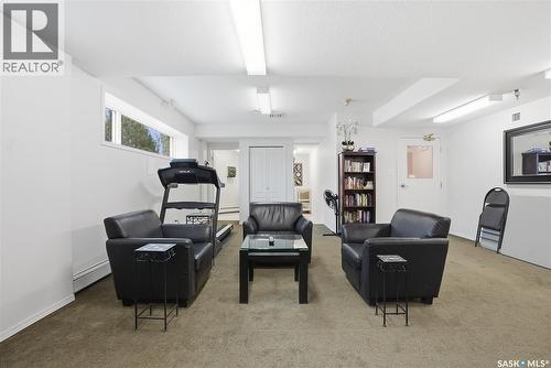 305 303 5Th Avenue, Saskatoon, SK - Indoor